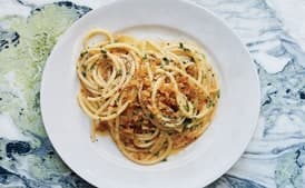 Anchovy Pasta With Garlic Breadcrumbs