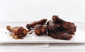 Balsamic Soy-Glazed Chicken Wings