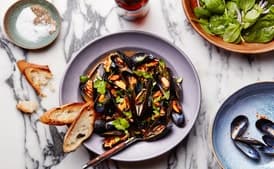 Beer-Steamed Mussels with Chorizo