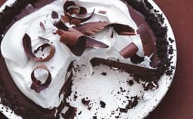 Bittersweet Chocolate Pudding Pie with Crème Fraîche Topping