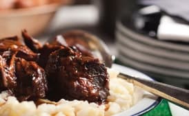 Braised Short Ribs with Potatoes and Apples "Risotto Style"