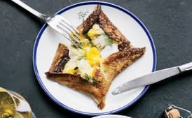 Buckwheat Crêpes With Creamy Leeks and Baked Eggs