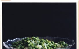 Buttered Peas with Onion