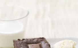 Candy-Bar-Topped Brownies