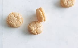 Chewy Amaretti Sandwich Cookies