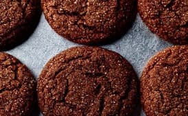 Chewy Molasses Cookies