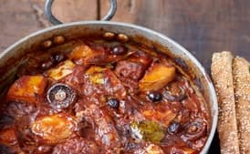 Chicken & Squash Cacciatore, Mushrooms, Tomatoes, Olives, Bread