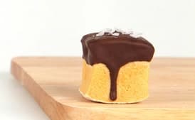 Chocolate-Dipped Salted Caramel Marshmallows