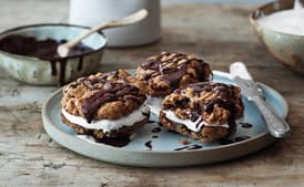 Chocolate-Oatmeal Moon Pies