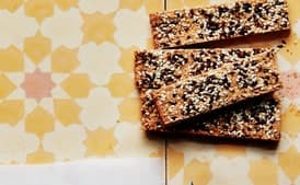 Crunchy Cashew-Sesame Bars
