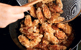 Dakgangjeong (닭강정 / Korean Sweet, Crunchy Fried Chicken)