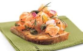 Dilled Salmon Tartare on Whole Grain Bread