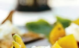 Fresh Figs with Goat Cheese and Peppered Honey