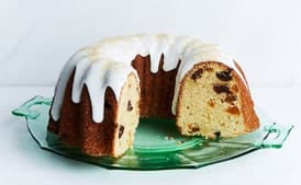 Fruity Rum Bundt Cake