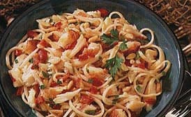 Garlicky Linguine with Crab, Red Bell Pepper and Pine Nuts