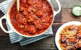 Gramma Pandolfi's Pasta Sauce with Meatballs