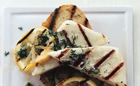 Grilled Haloumi Cheese and Lemon
