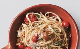 Linguine with Baby Heirloom Tomatoes and Anchovy Breadcrumbs