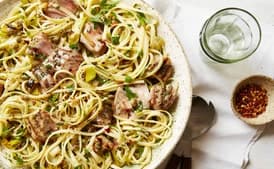 Linguine with Grilled Tuna, Capers and Parsley