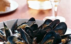 Mussels with Tomatoes, Wine, and Anise