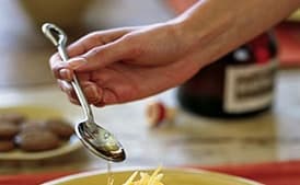 Oranges with Grand Marnier and Cookies