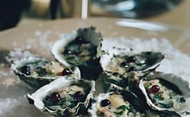 Oysters with Champagne-Vinegar Mignonette