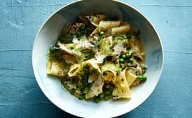 Pappardelle with Chicken Ragù, Fennel, and Peas