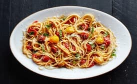 Pasta with 15-Minute Burst Cherry Tomato Sauce