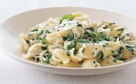 Pasta with Peas, Cream, Parsley, and Mint
