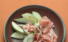 Pear Wedges with Prosciutto and Mint