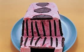 Pop-Art Raspberry Icebox Cake