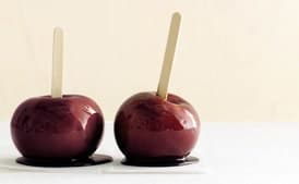 Red Wine Caramel Apples