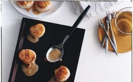 Seared Scallops with Tarragon-Butter Sauce
