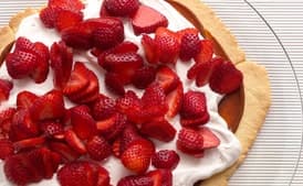 Simple Strawberry Dulce de Leche Shortbread Tart