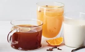 Slow-Cooker Star Anise–Black Pepper Hot Toddy