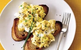 Soft Scrambled Eggs with Fresh Ricotta and Chives