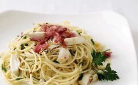 Spaghettini with Crab and Spicy Lemon Sauce