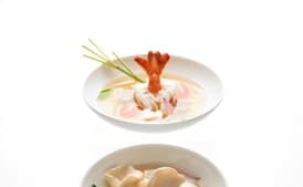 Spiced and Sour Mushroom Soup (Tom Yam Hed)