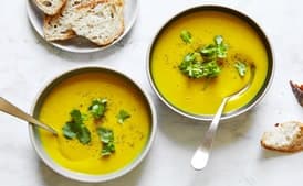 Spicy Coconut Pumpkin Soup