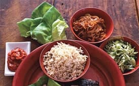 Steak in Lettuce Rolls