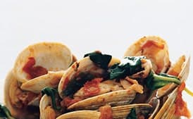 Steamed Clams with Bacon, Tomato, and Spinach