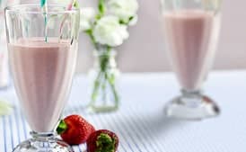 Strawberry Cheesecake Milkshake