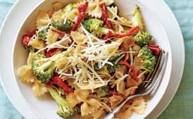 Sun-dried Tomato and Broccoli Pasta