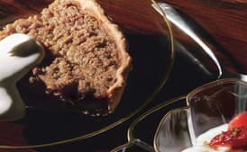 Vanilla Creams with Strawberries in Cassis