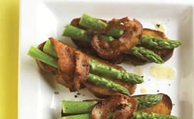 Warm Asparagus Toast with Pancetta and Vinaigrette